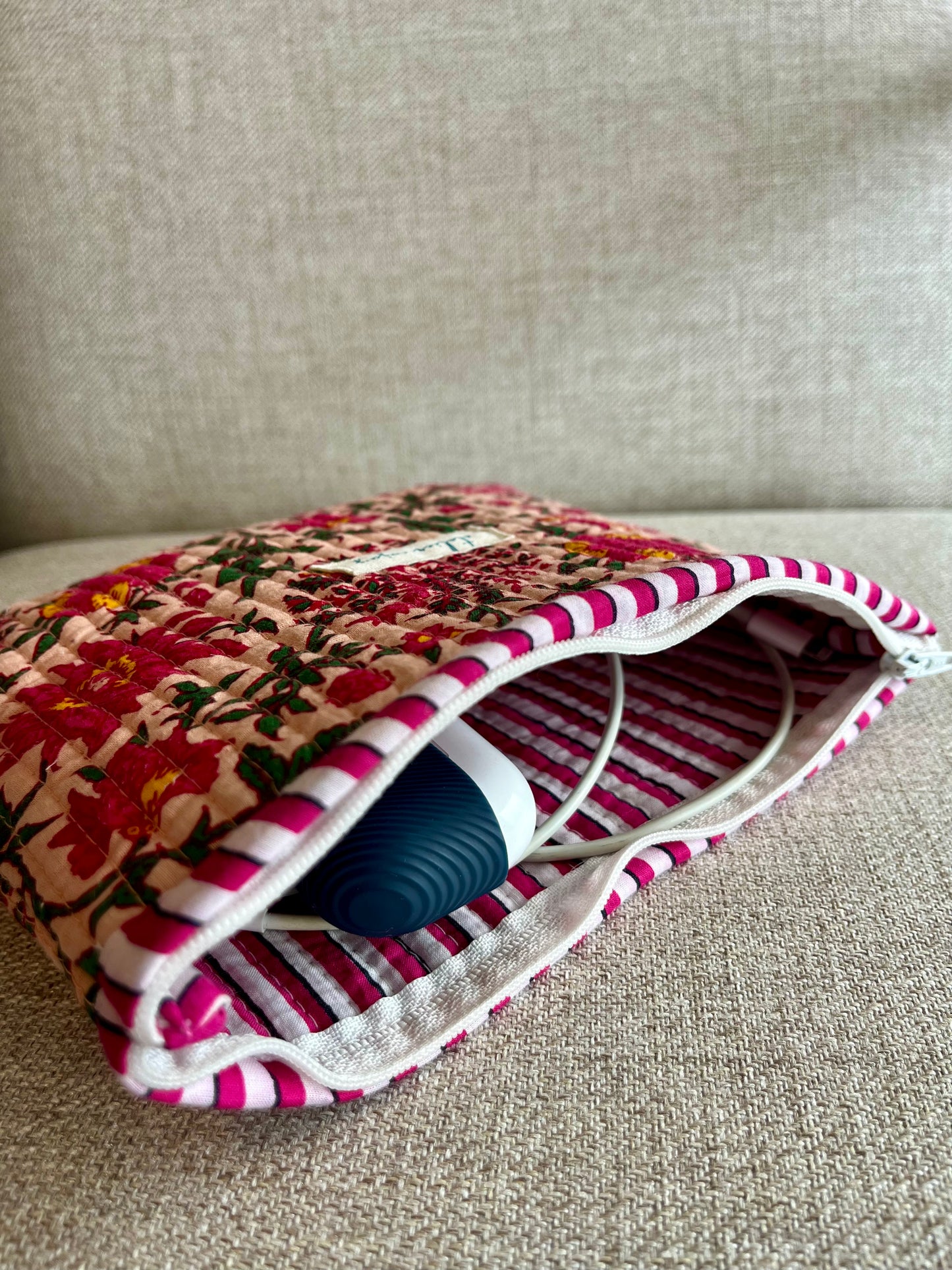 Accessory Pouch Rose Garden