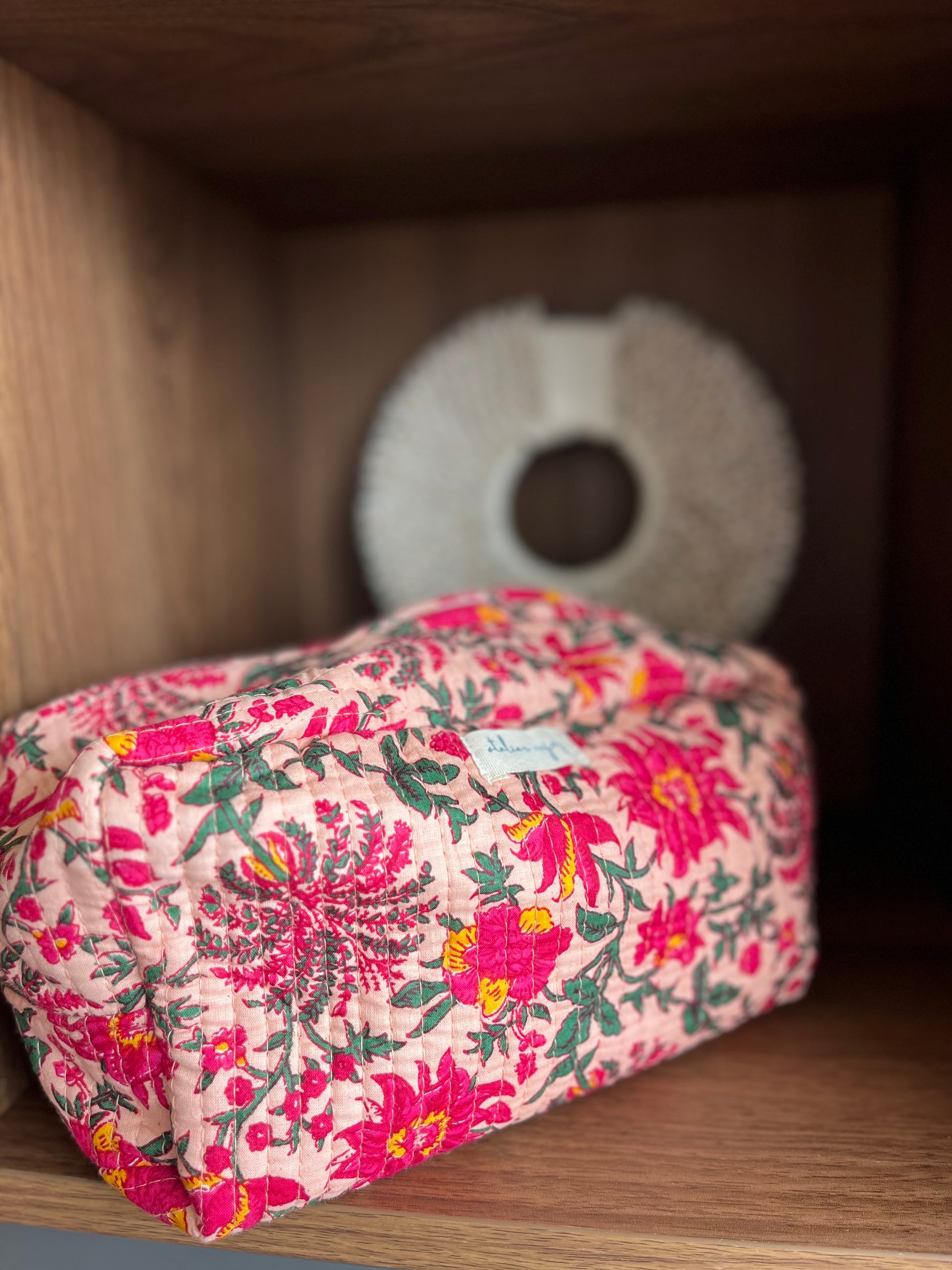 flower design travel toiletry bag For Women repellent glossy Wash Bag Set cosmetic bags are perfect for makeup Quilted Cotton Makeup Bag Cute